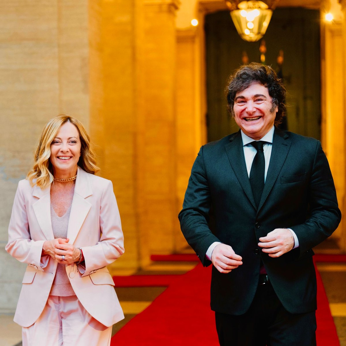 Meloni Congratulates Milei on Election Victory